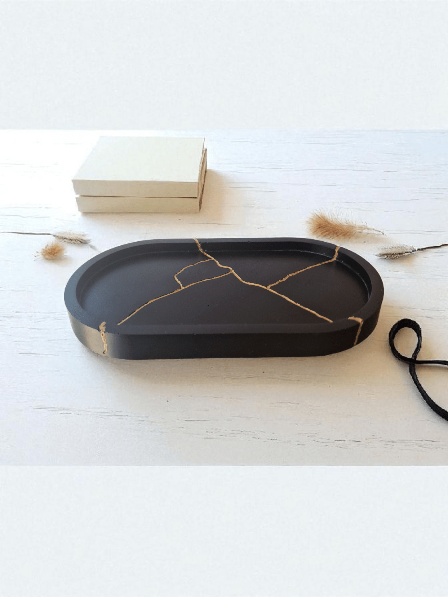 Plateau Ovale en Jesmonite – Finition Kintsugi - Annalisa Candles